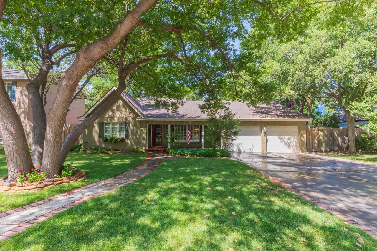 2612 Parker Street - Photo 1