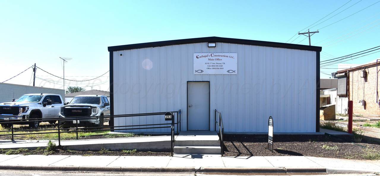 213 7TH Street - Photo 1