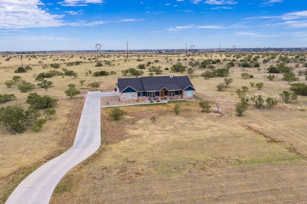 706 Canyon Parkway - Photo 1