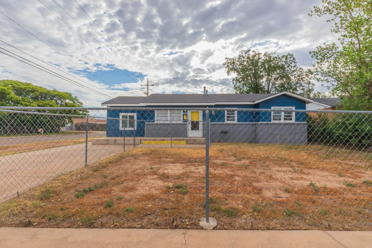 2901 Apache Street - Photo 1