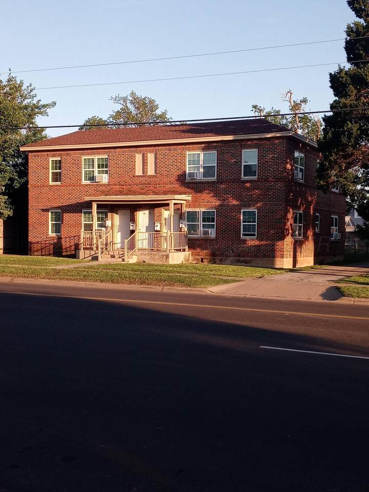 1213 10TH Avenue - Photo 1