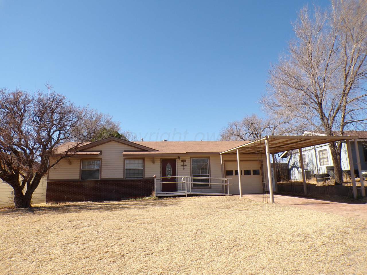 403 Robey Avenue - Photo 1