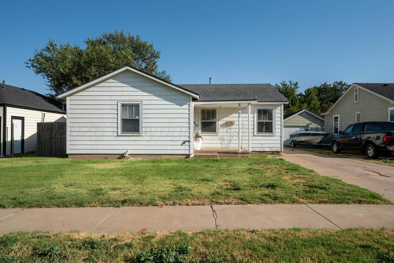 702 Sunset Terrace - Photo 1