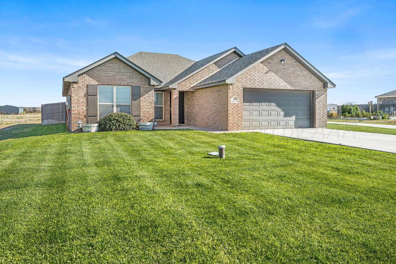 10034 Remington Road - Photo 1