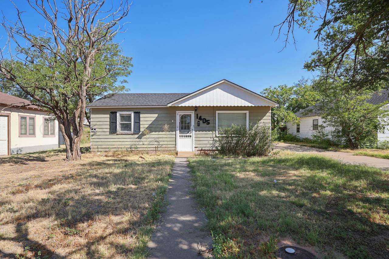 1405 2ND Avenue - Photo 1