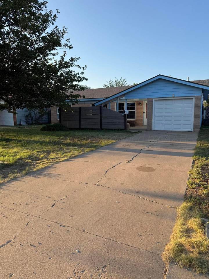 4808 28TH Avenue - Photo 1