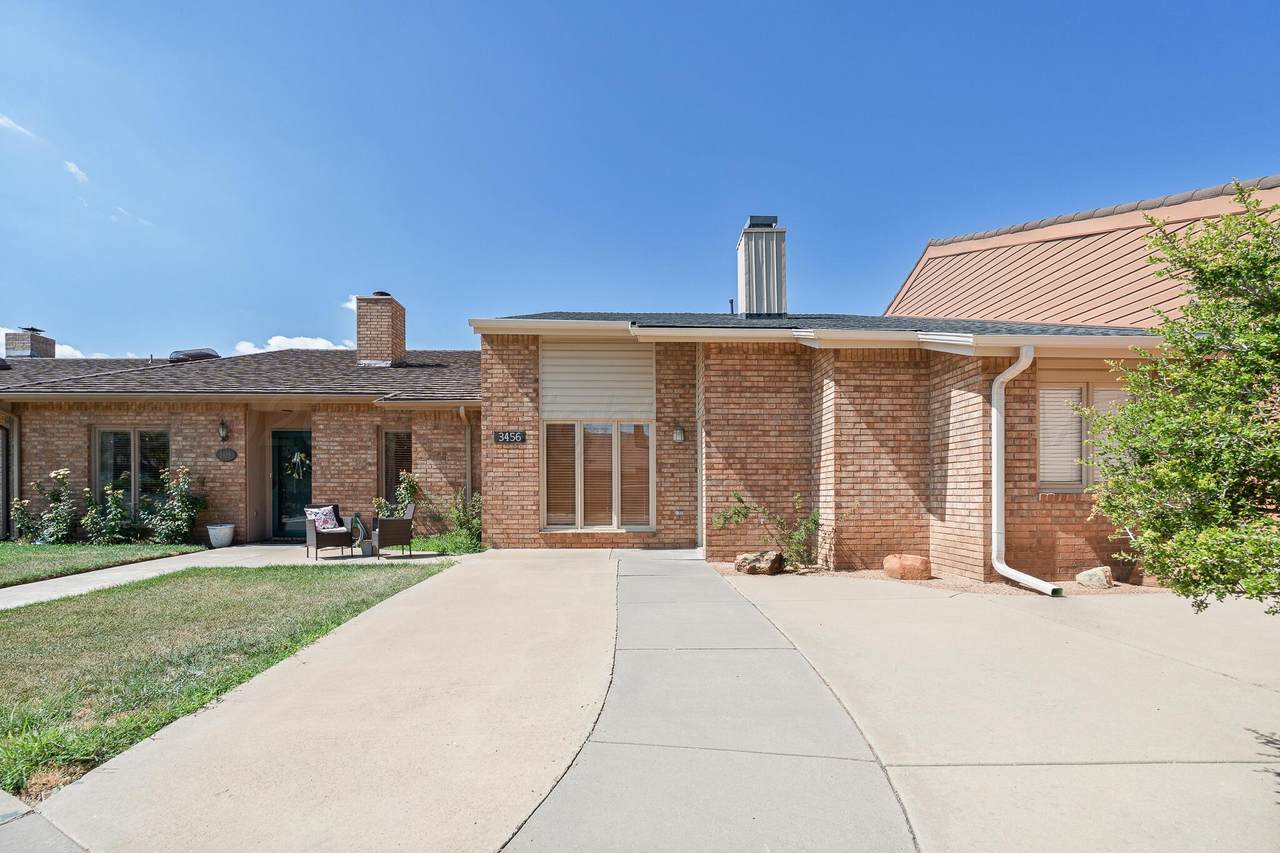 3456 Gladstone Lane - Photo 1