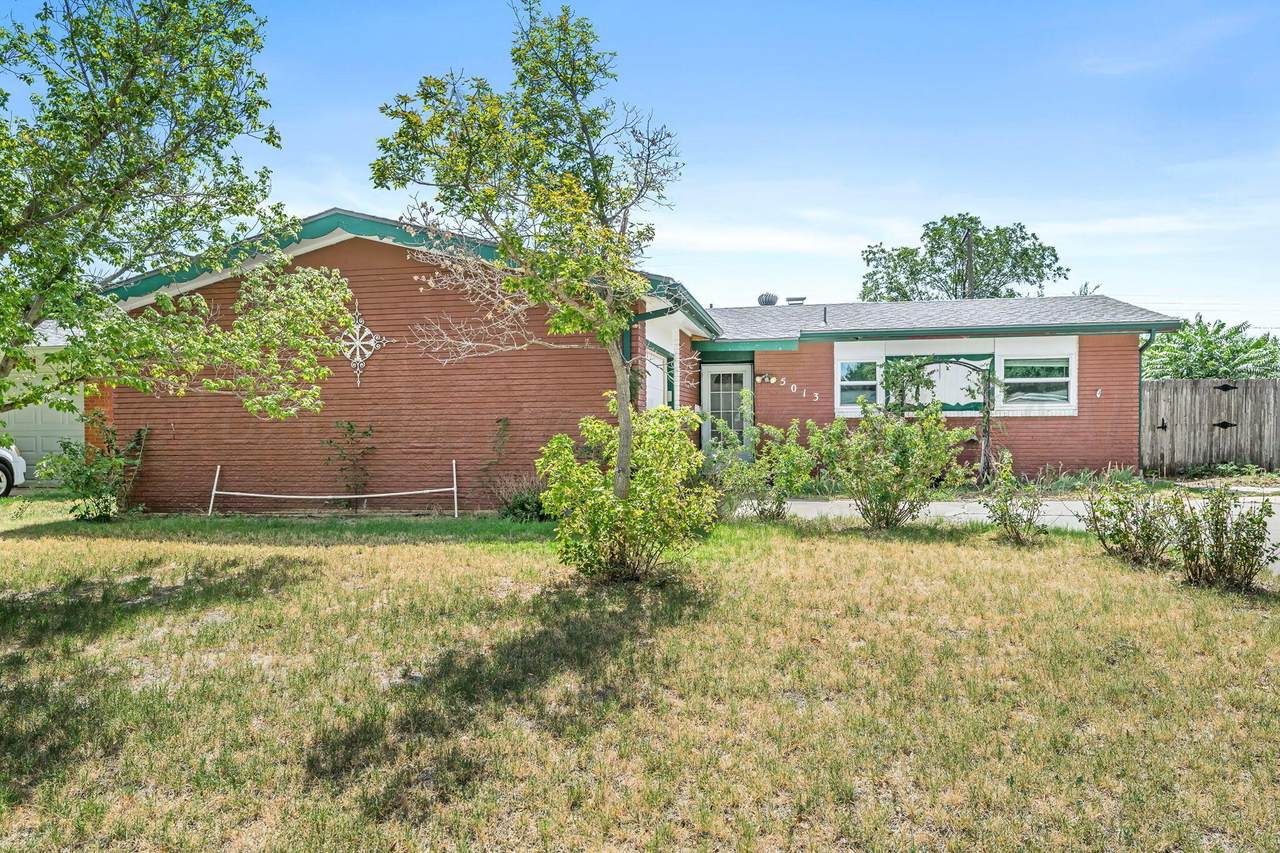 5013 57TH Avenue - Photo 1