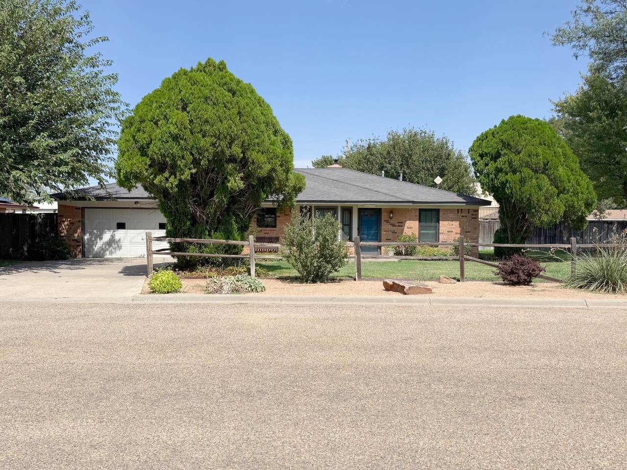 303 Coronado Street - Photo 1