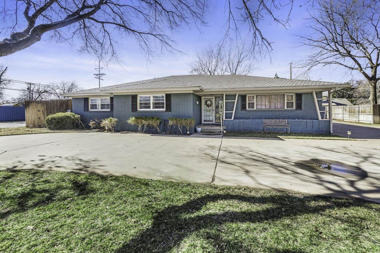 3228 Travis Street - Photo 1