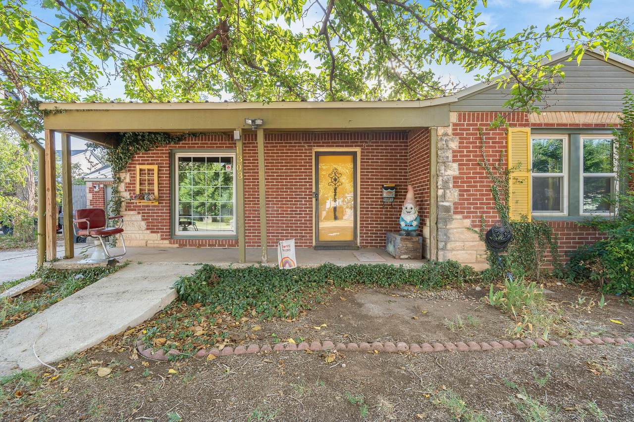 1303 Avondale Street - Photo 1