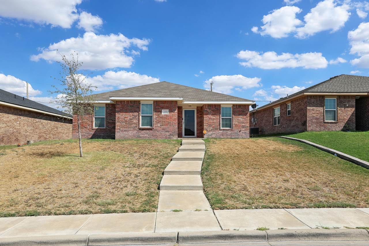 7205 Voyager Trail - Photo 1