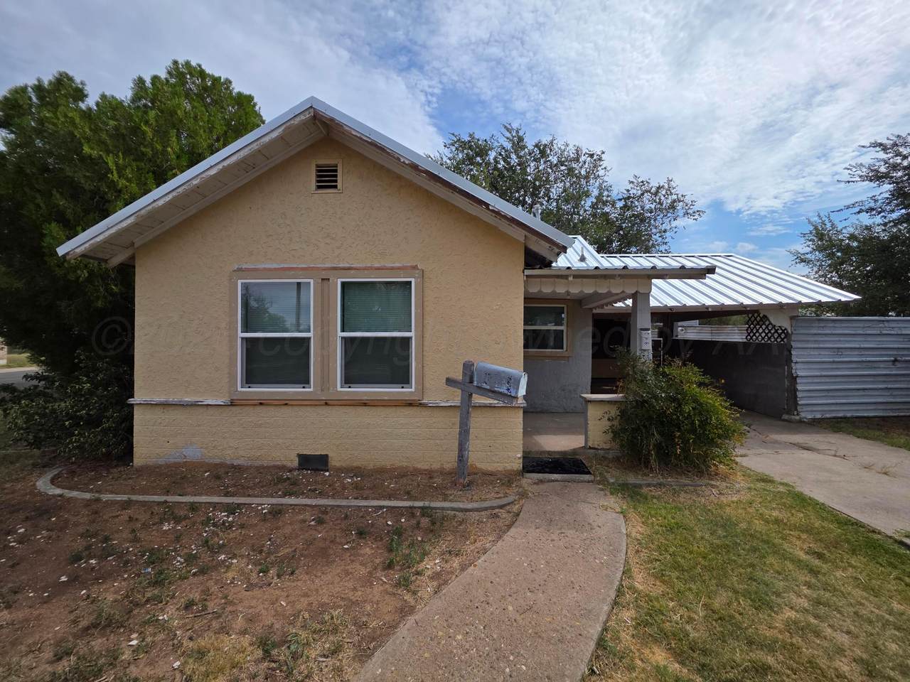 918 Highland Street - Photo 1