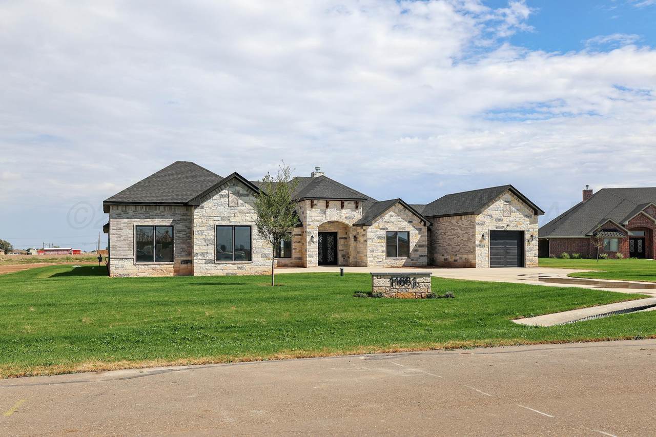 11661 Twin Hills Drive - Photo 1