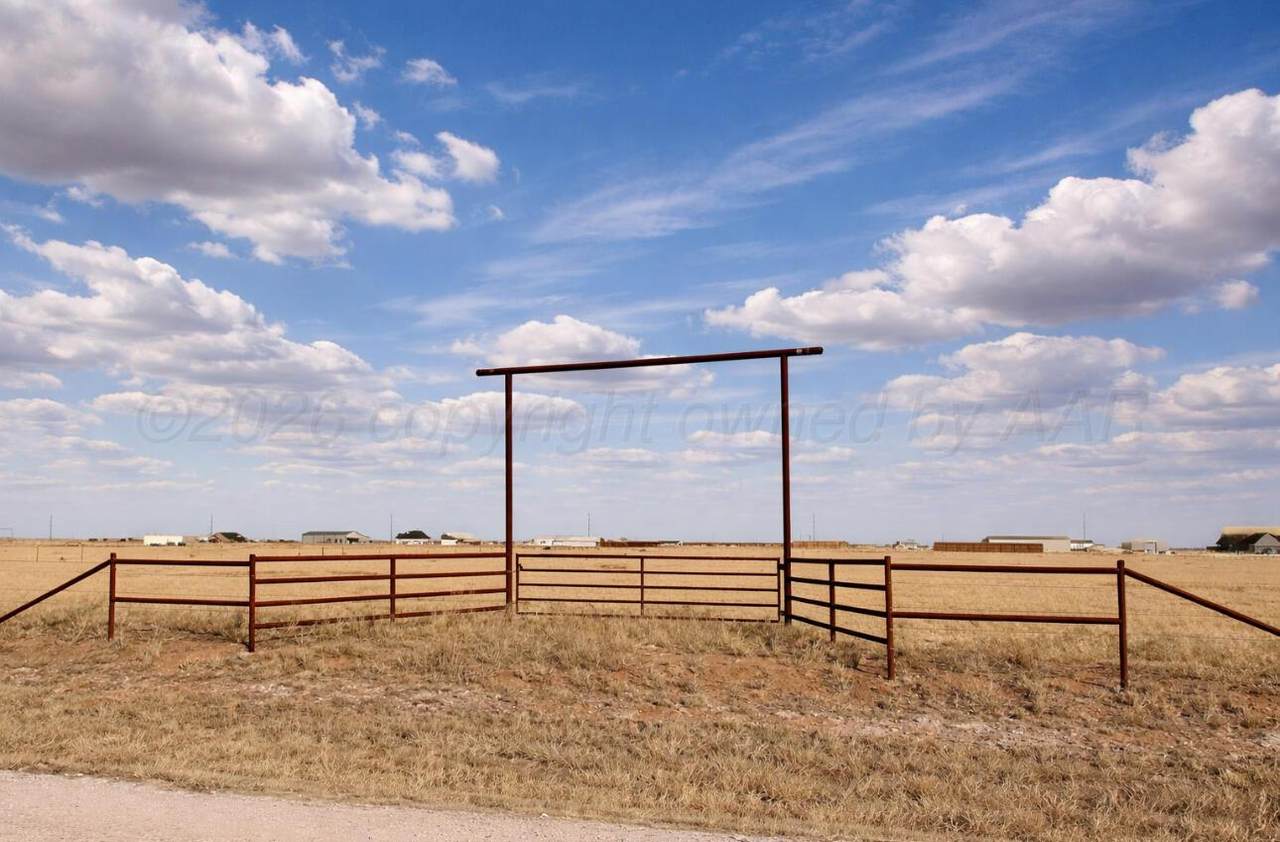 28401 Tradewind Street - Photo 1