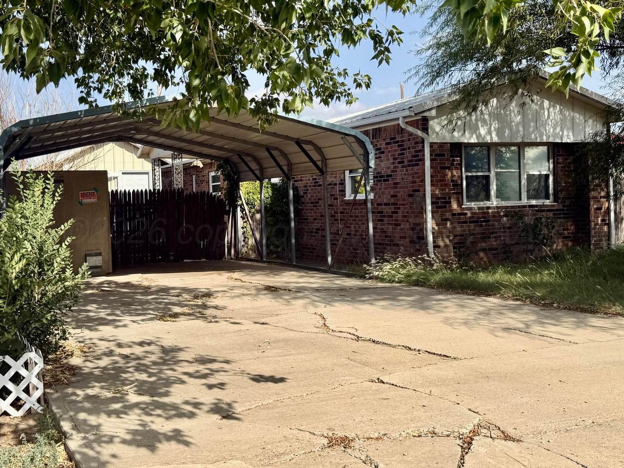 702 Meredith Avenue - Photo 1