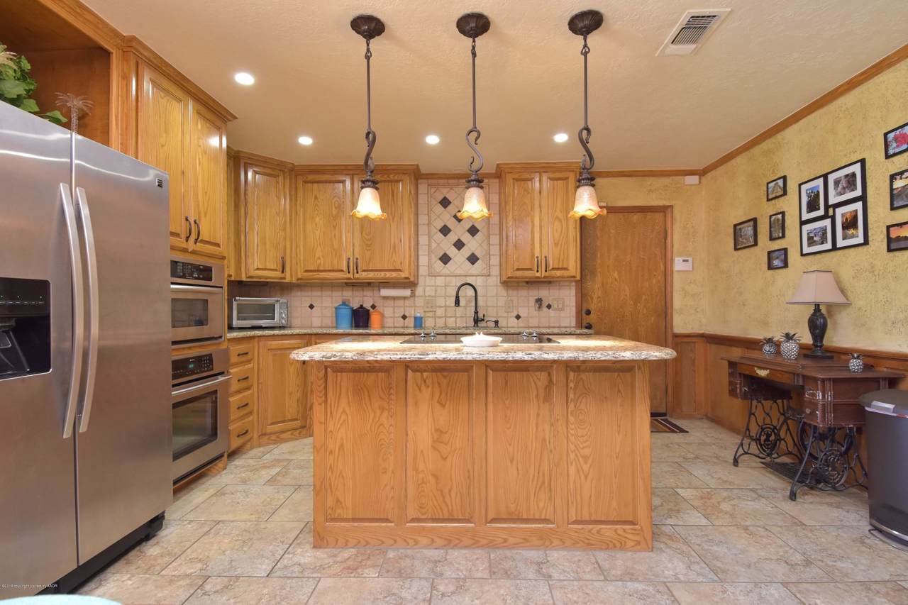 1200 Loop 335 South - Photo 1