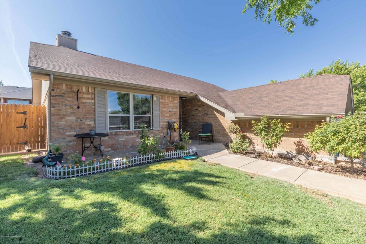 1300 Montclair Dr - Photo 1