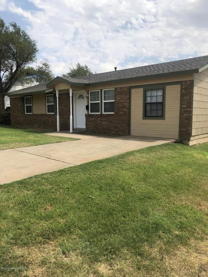 1210 Pecan St - Photo 1
