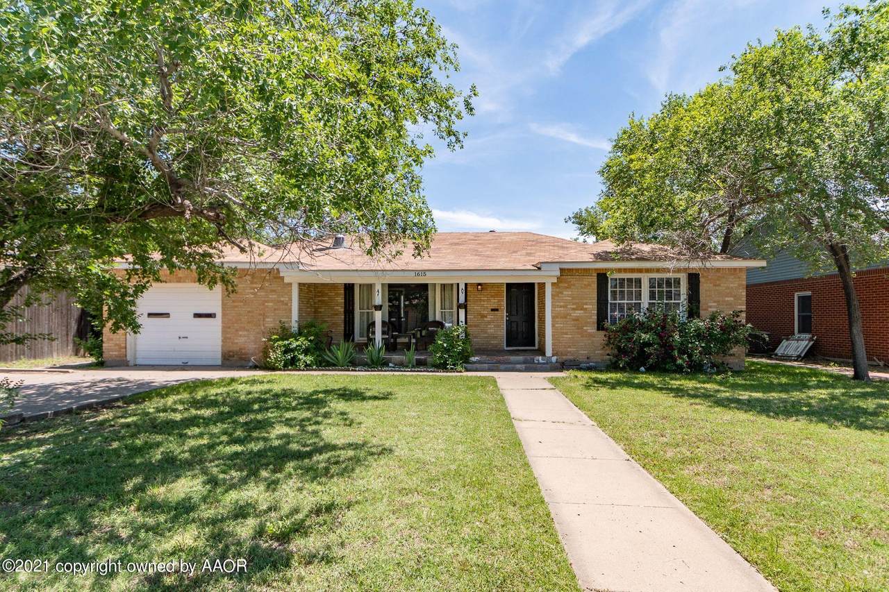 1615 Crockett St - Photo 1