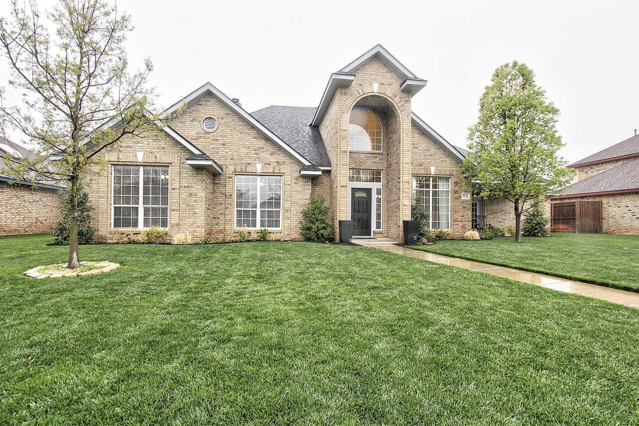 8112 Victory Dr - Photo 1