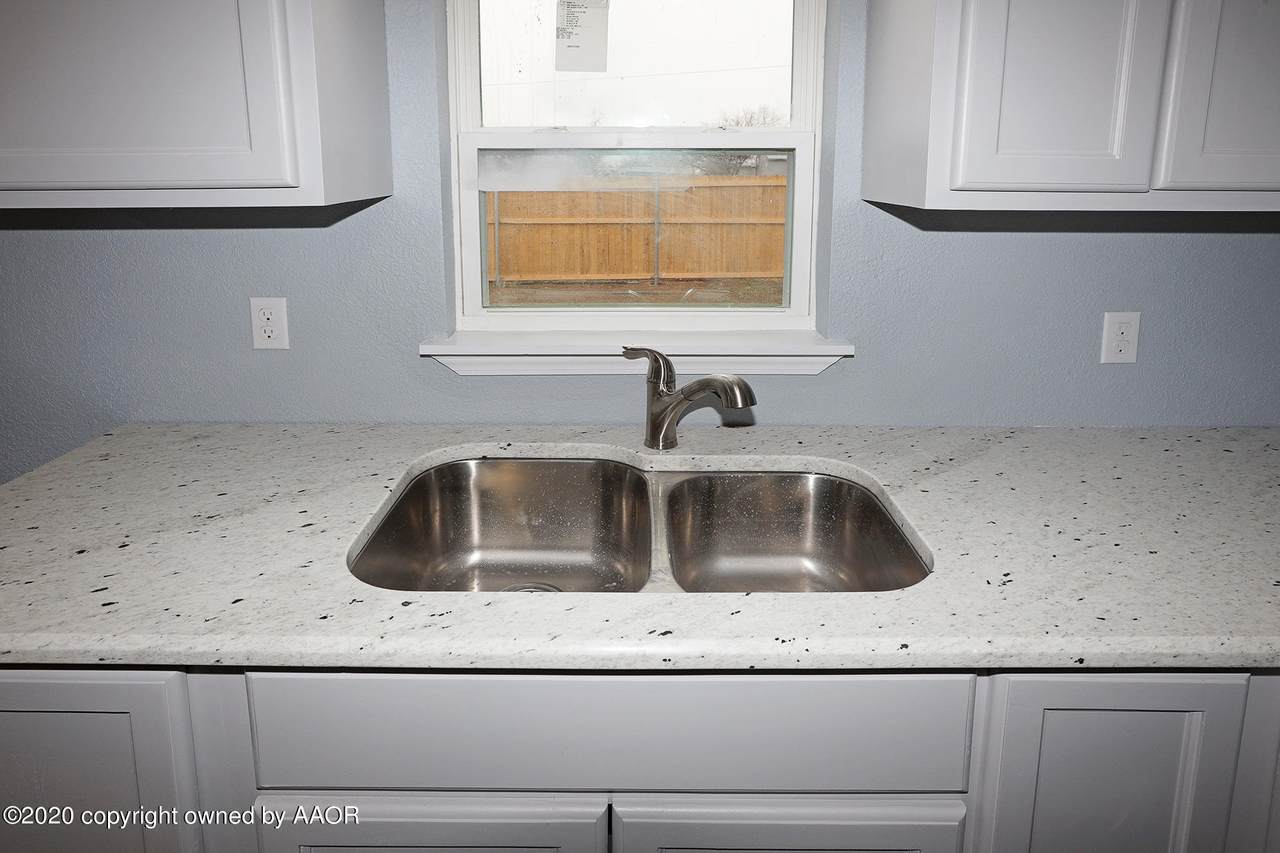 100 Bryan St - Photo 1