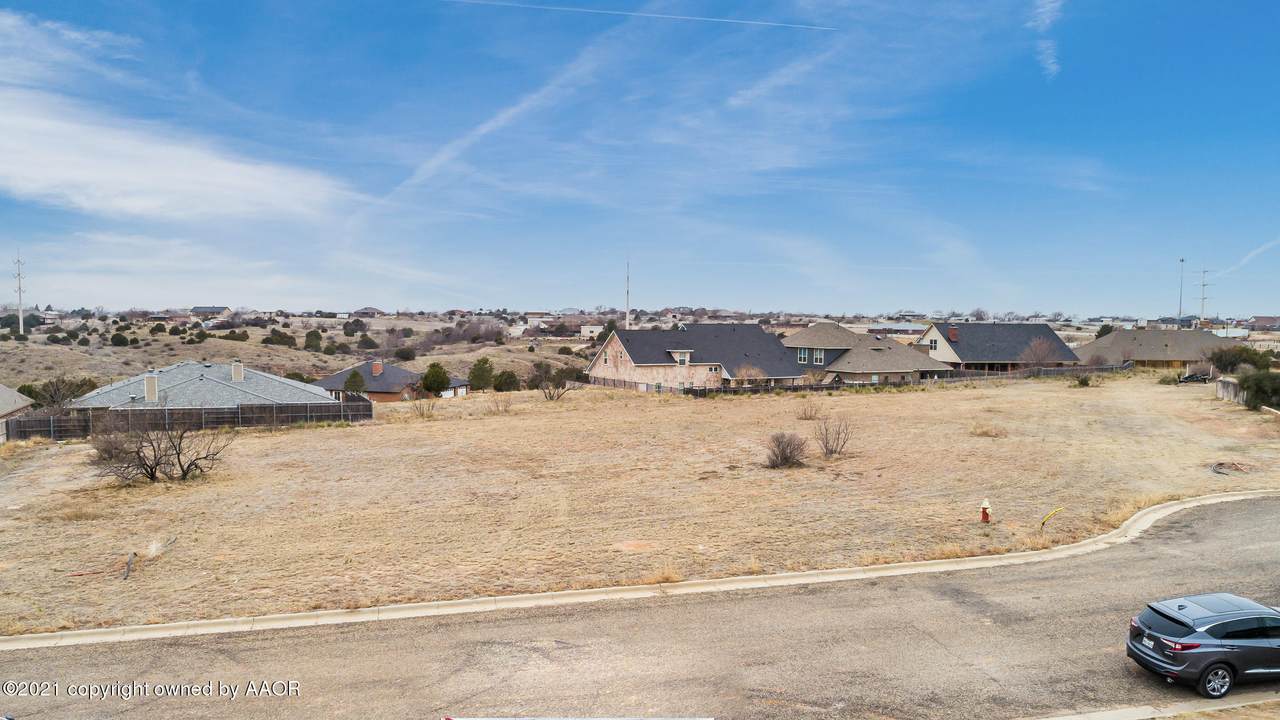 124,132 Stockton Dr - Photo 1