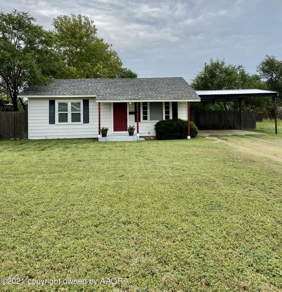 609 8TH Ave - Photo 1