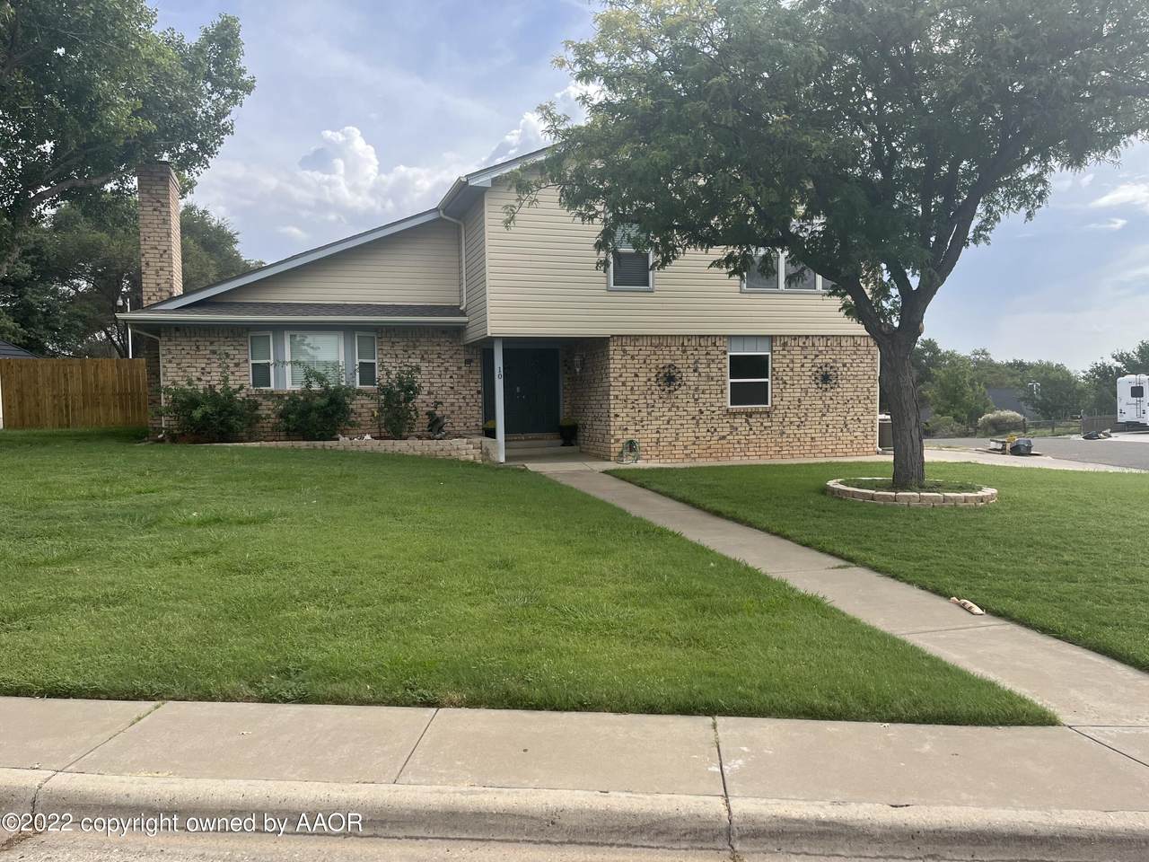 10 Yucca Cir - Photo 1