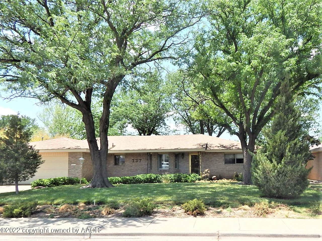337 Centre - Photo 1