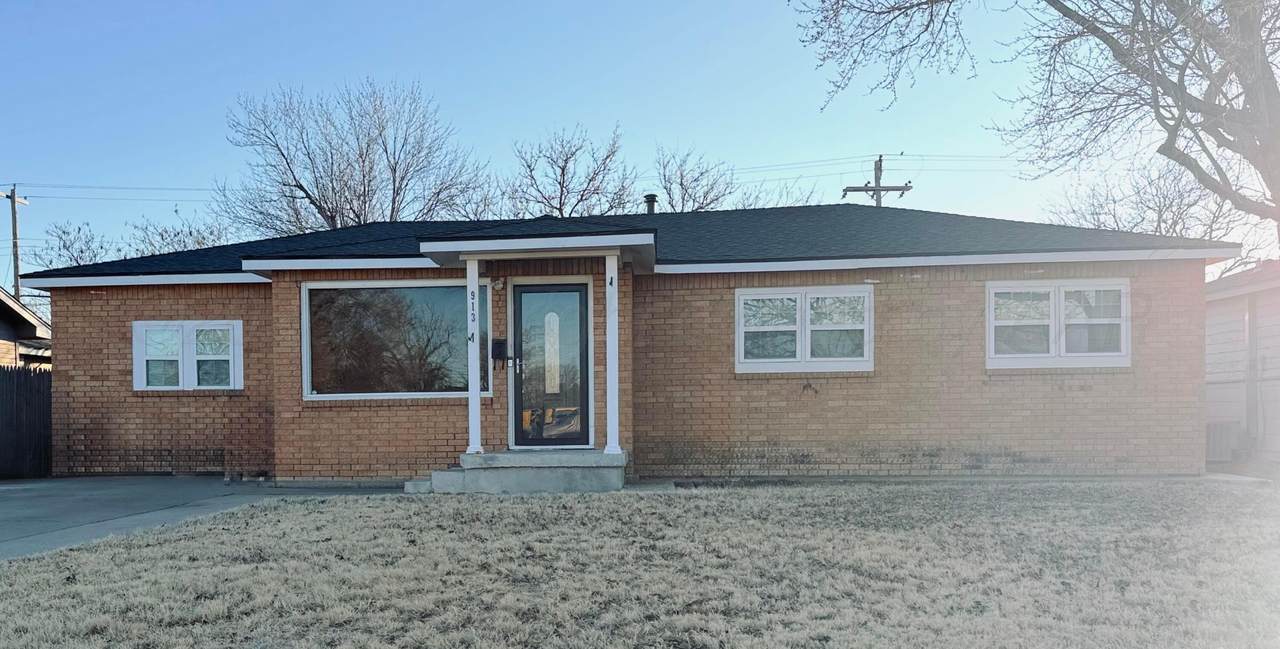 913 8th Street - Photo 1