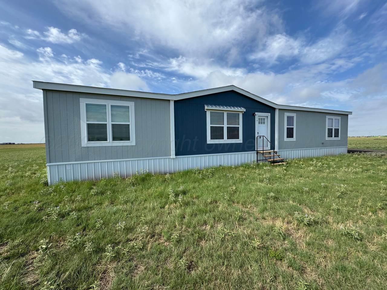 601 Heritage Lane - Photo 1