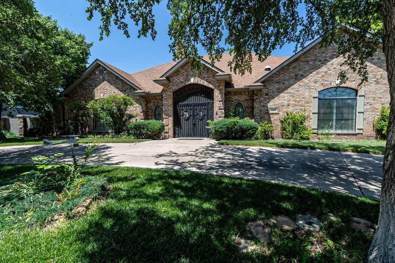 7402 Park Ridge Drive - Photo 1