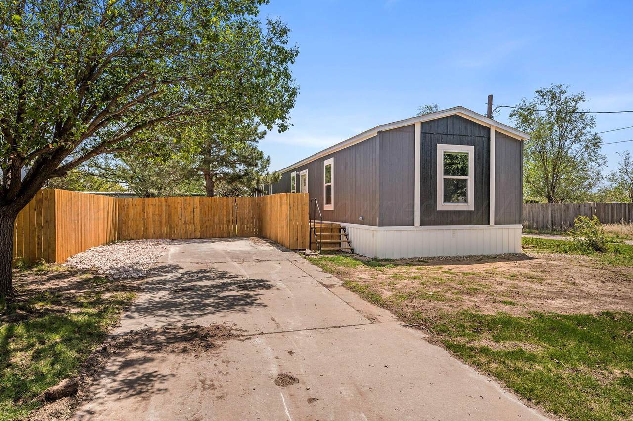 505 2ND Street - Photo 1