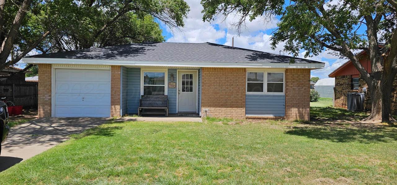 1601 8th Street - Photo 1