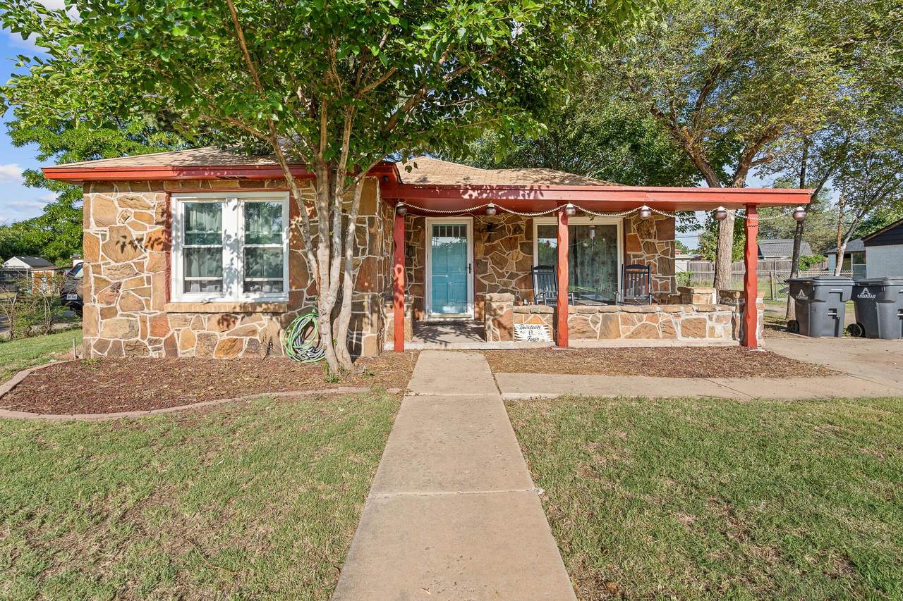 1304 Beverly Drive - Photo 1