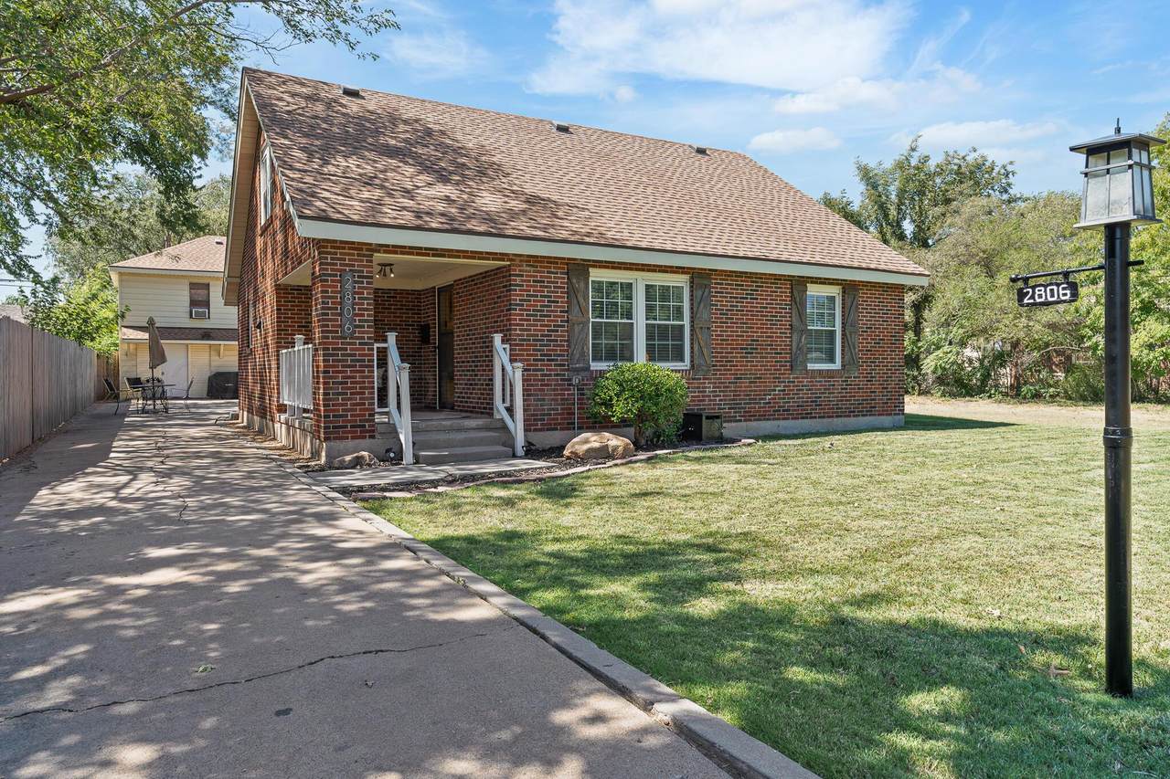 2806 Tyler Street - Photo 1