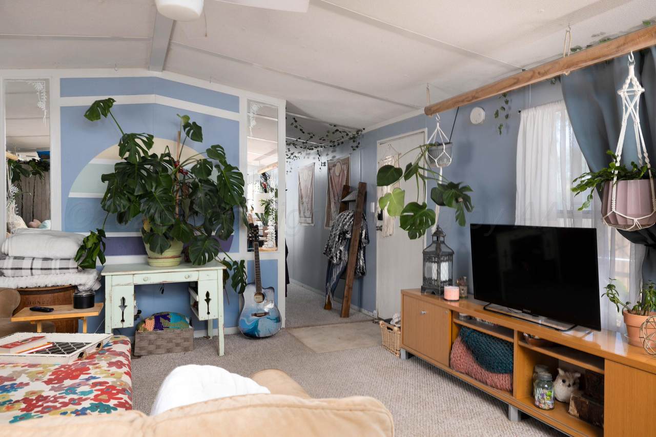 4709 Hawk Lane - Photo 1