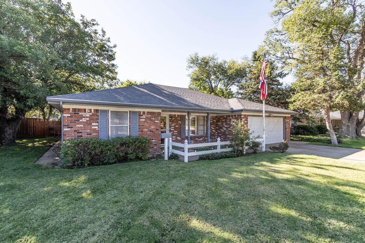 6207 Elmhurst Road - Photo 1