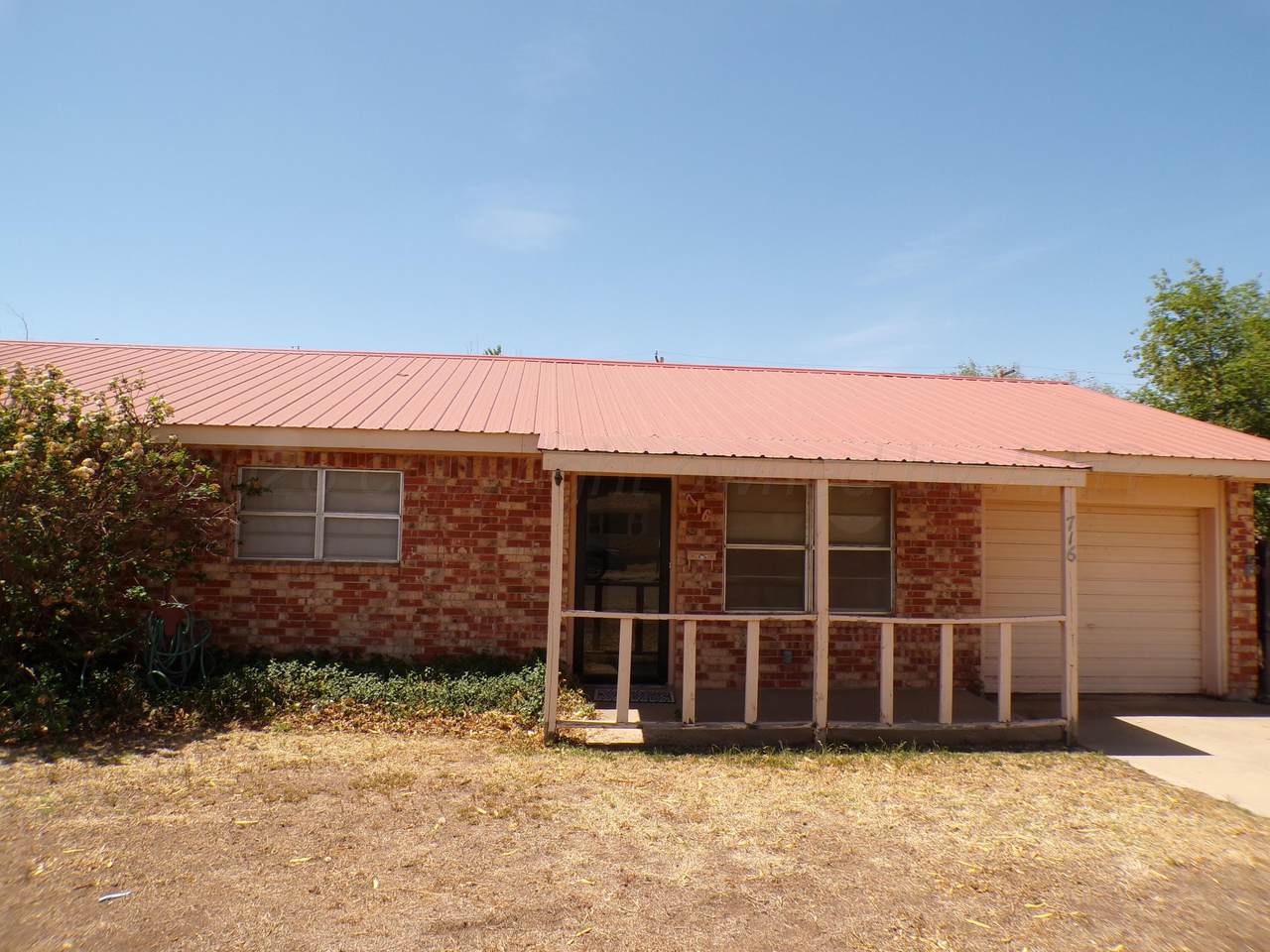 716 Collier Drive - Photo 1