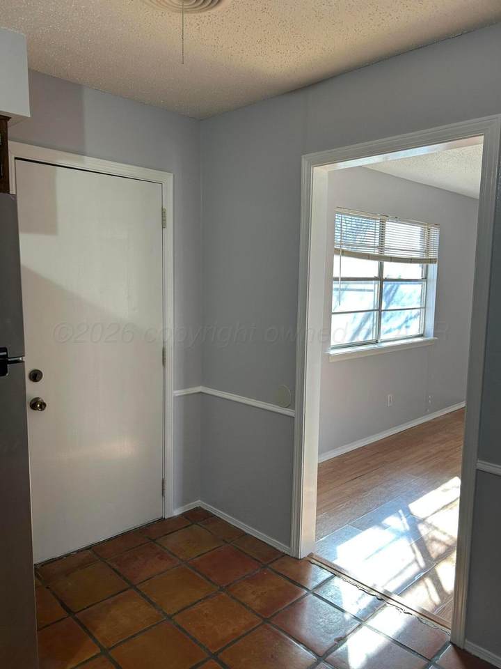 1811 Wisdom Drive - Photo 1