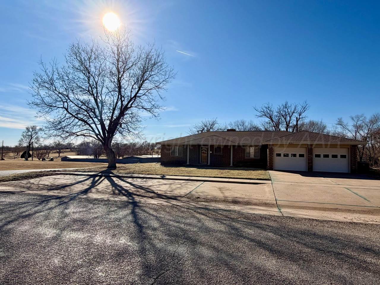 421 10th Street - Photo 1