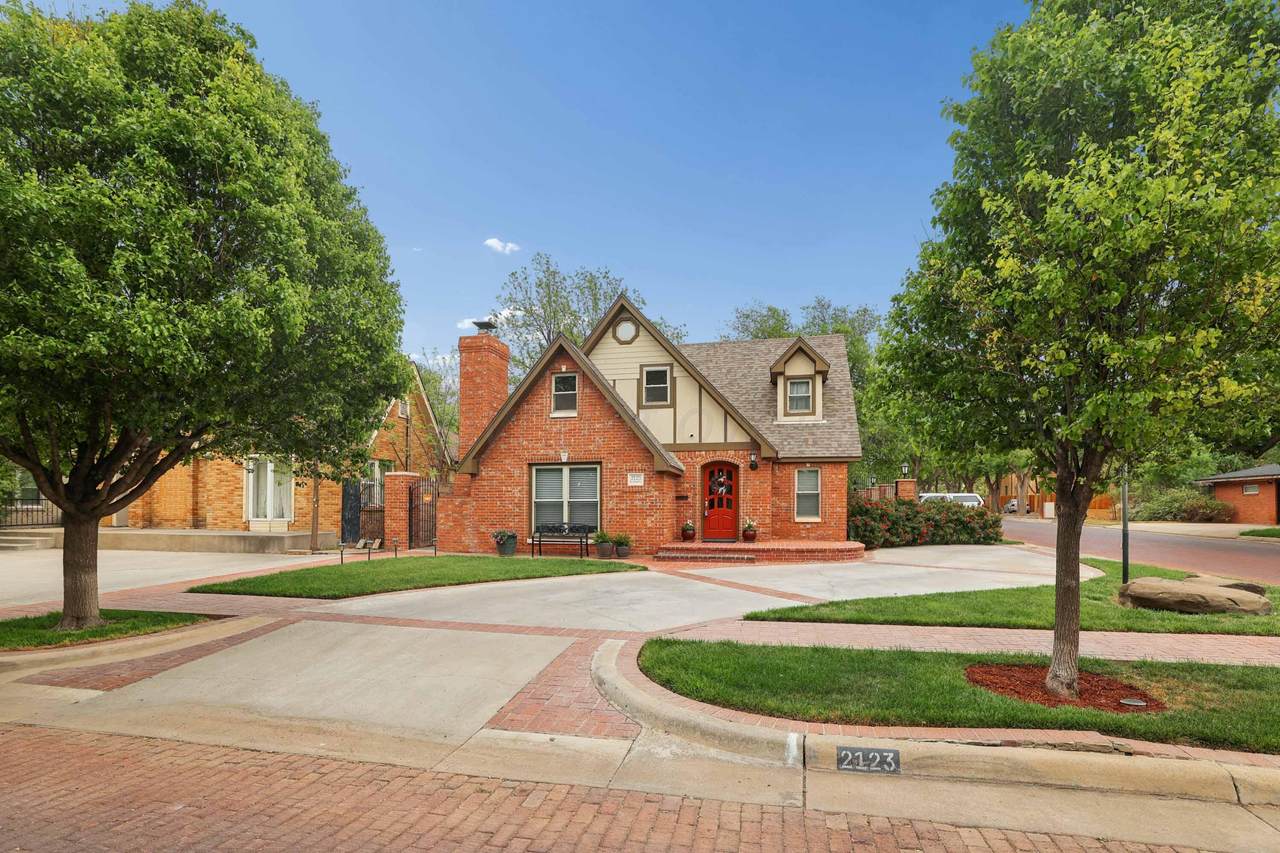 2123 Ong Street - Photo 1