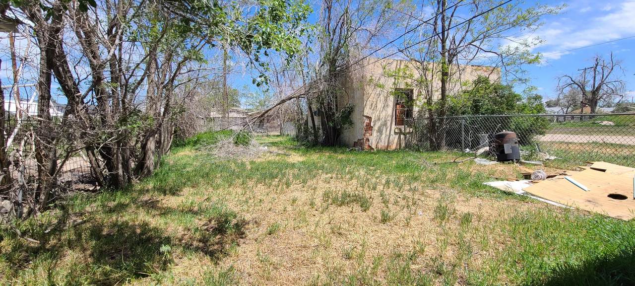 802 West Street - Photo 1