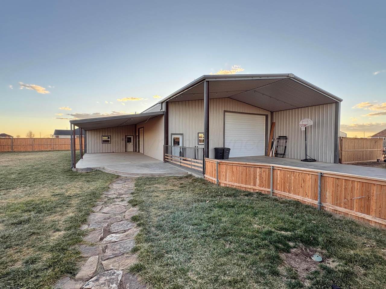 https://bt-photos.global.ssl.fastly.net/amarillo/1280_boomver_2_26-2685-2.jpg
