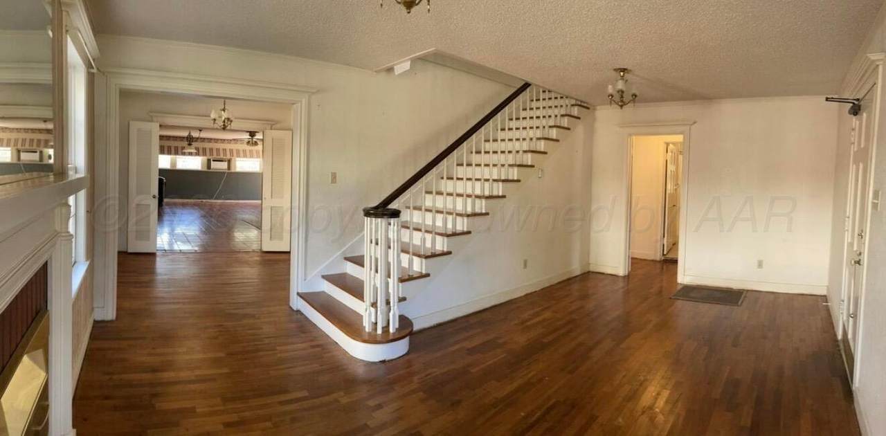 1611 Parker Street - Photo 1