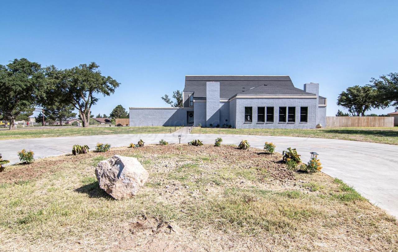 801 County Rd 121 - Photo 1