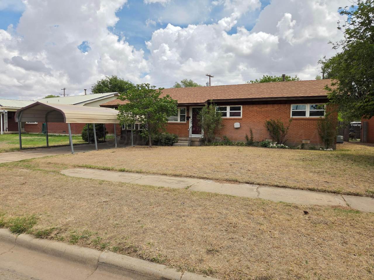 1909 Grinnell Drive - Photo 1