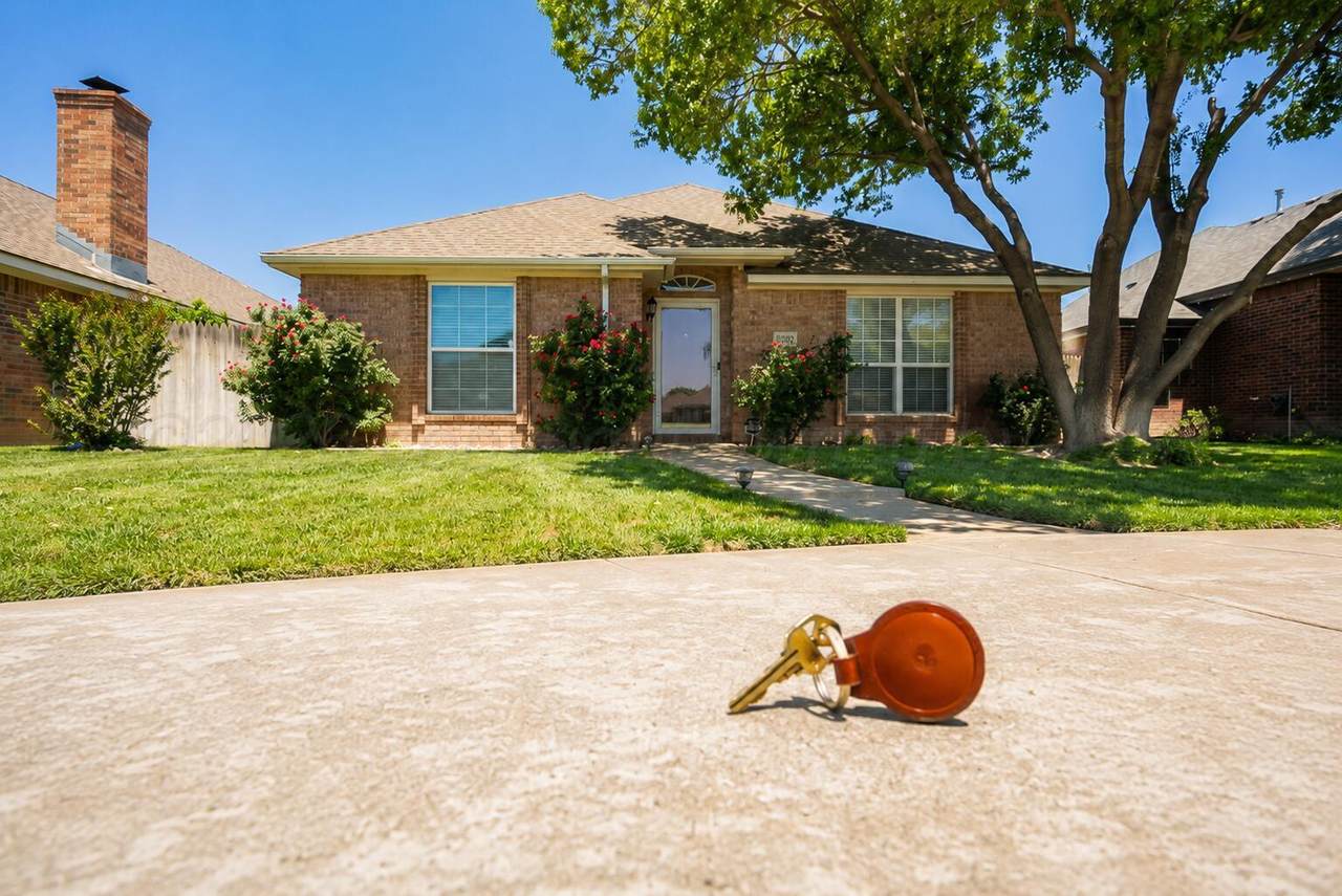 6202 Oakcrest Ln. - Photo 1
