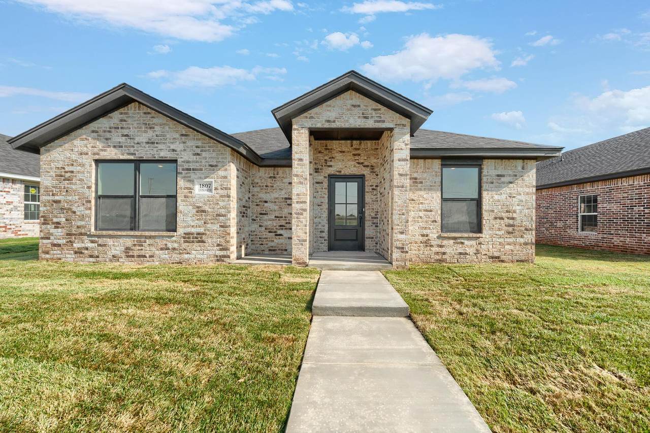 1807 Living Water Drive - Photo 1